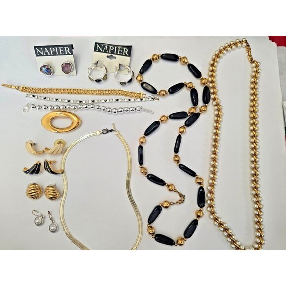 Vintage to Modern Napier Jewelry Lot Bracelets Earrings Necklaces Brooch - Picture 1 of 16